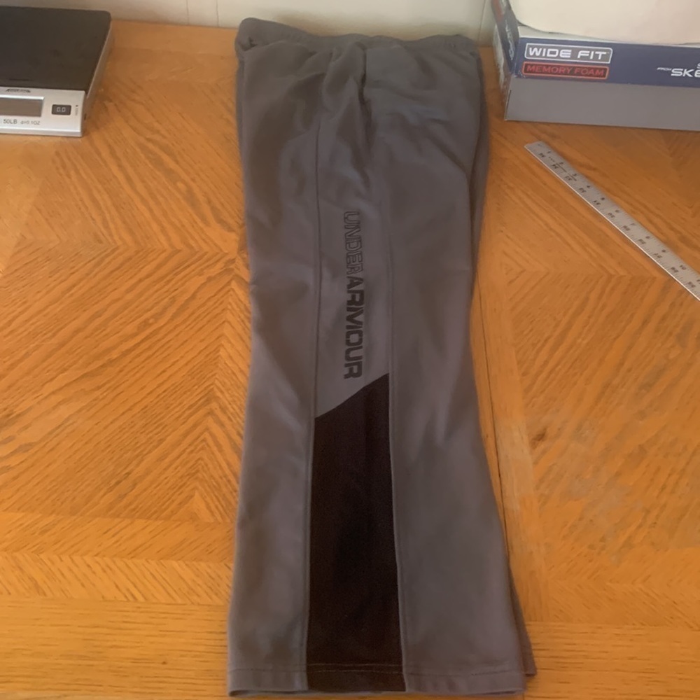 Under armor loose fit pants - Picture 2 of 8